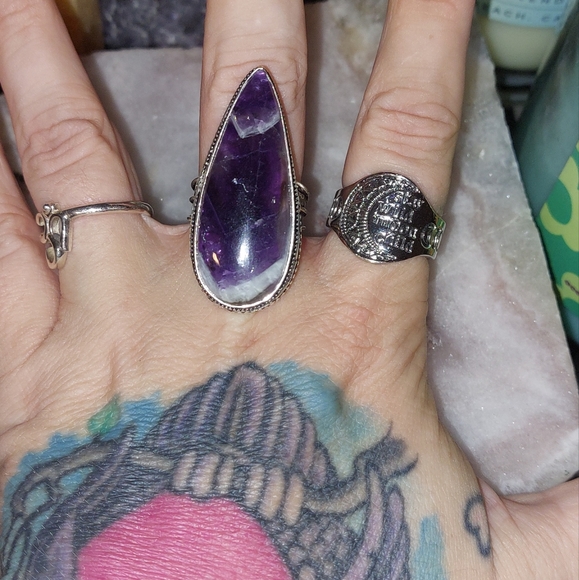 Chevron Amethyst High Setting Statement Ring - Picture 2 of 7